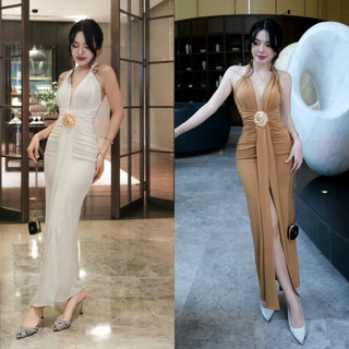 Váy body xẻ cổ yếm tag ver. sace : 500k 𝐟𝐫𝐞𝐞 𝐬𝐳