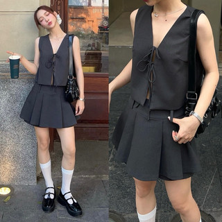 Set xước thái sát nách cổ v buộc nơ ngực mix chân váy xếp ly có lót quần