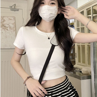 Áo Croptop cổ tròn basic vải thun trơn dày mát ôm body tôn dáng có size, áo thun crt ngắn tay B3-1