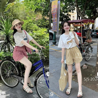 Set 3 món gồm áo phông quần sooc và túi kẻ QC
