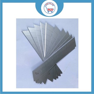 Hộp lưỡi dao rọc giấy  A100 (hộp 10 dao)