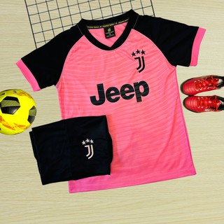 Quần áo bóng đá trẻ em juve hồng, đồ đá banh cho bé chất vải thun lạnh cao cấp