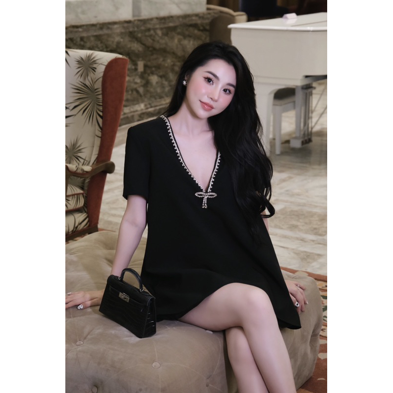 Váy Xuông Nơ Đá Linh Hoàng