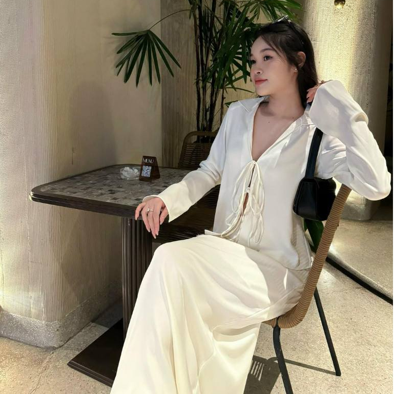 Set sơ mi cột dây + chân váy