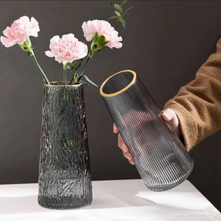 Bình hoa thuỷ tinh sọc phong cách cổ điển xinh xắn