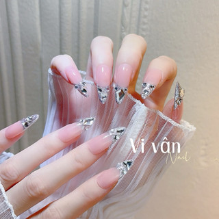Nail box đính đá móng nhọn