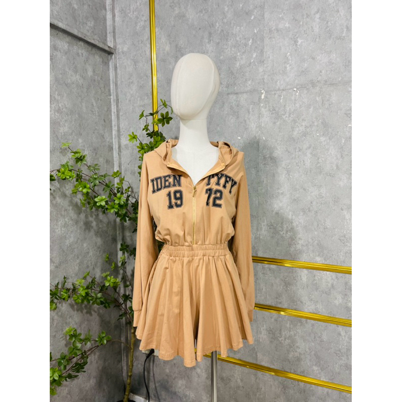 Đầm kiểu đồng giá