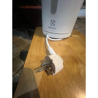 Ấm đun nước 1.7 lít Electrolux E2EK1-100W