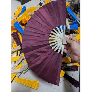 Quạt vải lụa màu nâu