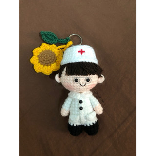 Móc khoá doll bác sĩ len đeo kính và hoa hướng dương 🌻