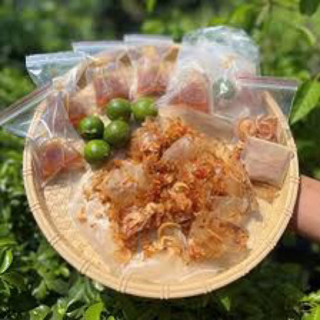 bánh tráng khô gà