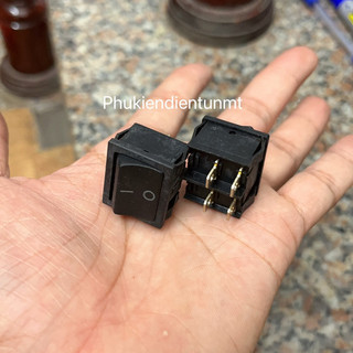 Công tắc nguồn ampli