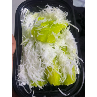 sắn hấp lá nếp cốt dừa