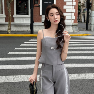 Set Đồ Nữ Áo Hai Dây Bản Nhỏ Dáng Ngắn Đính Nơ & Quần Ống Rộng Dáng Dài Phối Ren Veo's - Colby Top & Pants