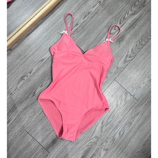 Bikini 1 mảnh xẻ ngực