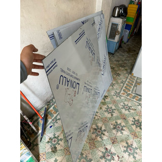 Tấm nhựa ngăn phòng ,tấm nhựa alu dày 3li 120x240