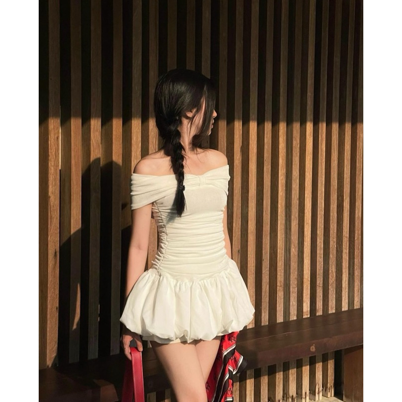 [V1.749] Váy Trễ Vai Nơ Thun Giấy Nhúm Phối Vải Thô Gió Nhăn Dáng Bom Có Lót Quần 2 Màu | BigBuy360 - bigbuy360.vn