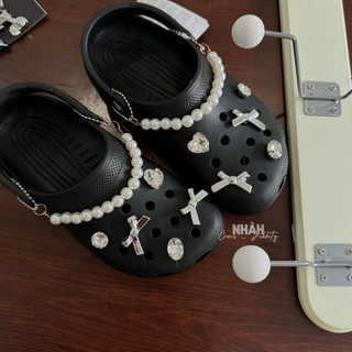Set sticker gắn dép sục Crocs -  jb 50