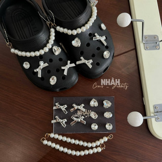 Set sticker gắn dép sục Crocs -  jb 50