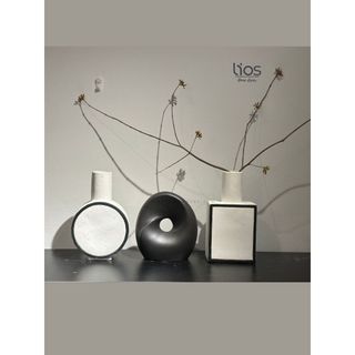 Gốm sứ trang trí phong cách hiện đại tông màu đen BINH60