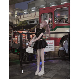 Áo thun trơn croptop tay ngắn cổ tròn basic