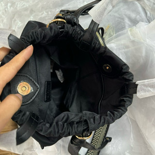 Túi sain.t scott bucket đen vải