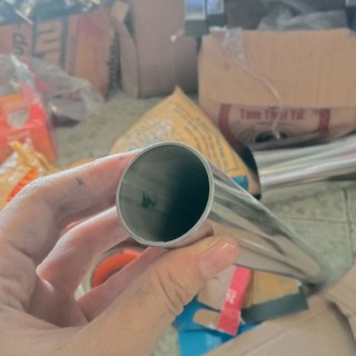 Ống inox dày 1mm dài 200cm tạo ra theo yêu cầu cho khách đặt với 3 loại đường kính khác nhau