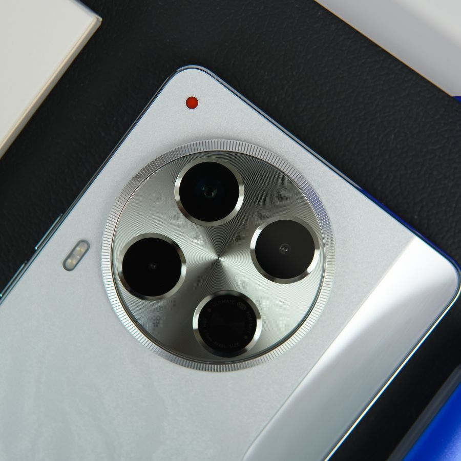 Điện thoại TECNO Camon 30 - thiết kế hiện đại, 6.78 inch, pin 5000mAh | BigBuy360 - bigbuy360.vn