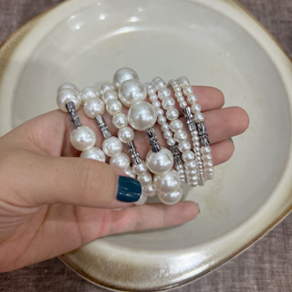    DAISYN   N957 Vòng tay ngọc trai nhân tạo hạt đá nặng tay khoá vặn inox xinh xắn cho nữ 