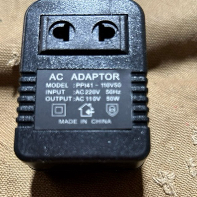 Bộ đổi nguồn 220V ra 110V 50W