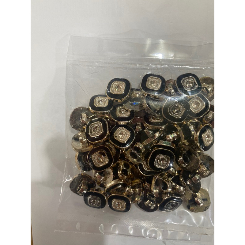 Bịch 50 nút đá viền hoa đen đường kính 1.2cm