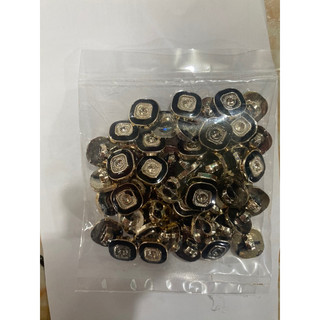 Bịch 50 nút đá viền hoa đen đường kính 1.2cm
