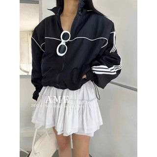 Áo khoác dù croptop form rộng cá tính