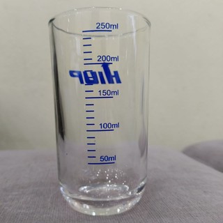 Cốc chia vạch Hiup 250ml