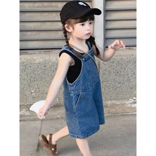 Quần áo bé gái, set quần yếm jean kèm áo cotton đen cho bé 20-25kg