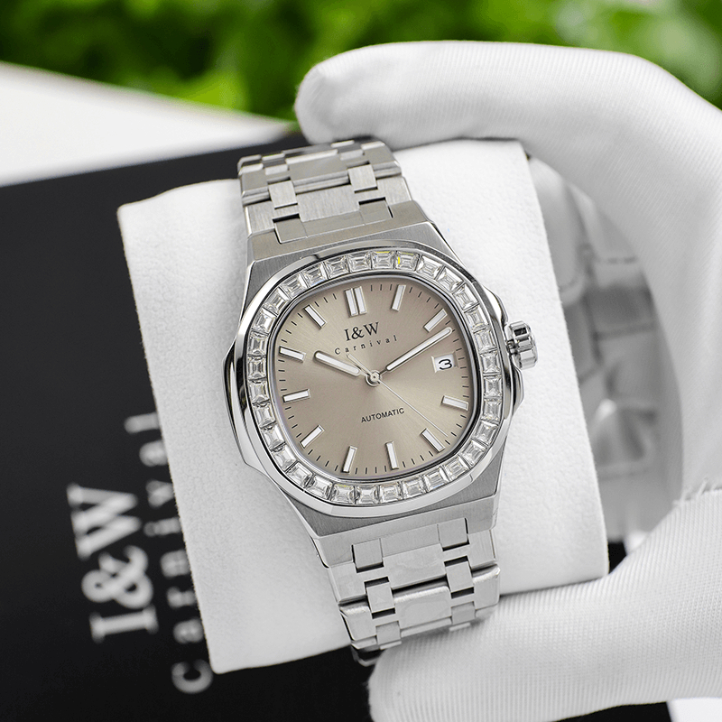 Cận cảnh dây thép đồng hồ I&W Carnival IW750