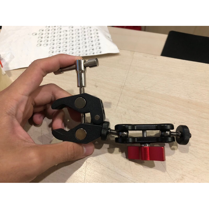 KẸP ĐA NĂNG MAGIC ARM dùng để gắn ĐÈN LED, MICROPHONE, ĐIỆN THOẠI, CAMERA HÀNH TRÌNH