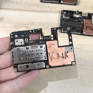 Main Vivo V9 ( V1727 ) Zin Full ( Sim , wifi , Sạc ,..) Hàng Cao Cấp .