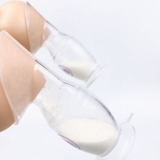 Phễu silicon hứng sữa tự động