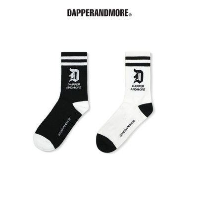 Tất Vớ Cổ Cao DAPPERANDMORE "GOTHIC SOCKS" 100% Cotton Tự Nhiên Kẻ Sọc 2 Màu Dệt Logo Dày Dặn Êm Ái - Đen/ Trắng