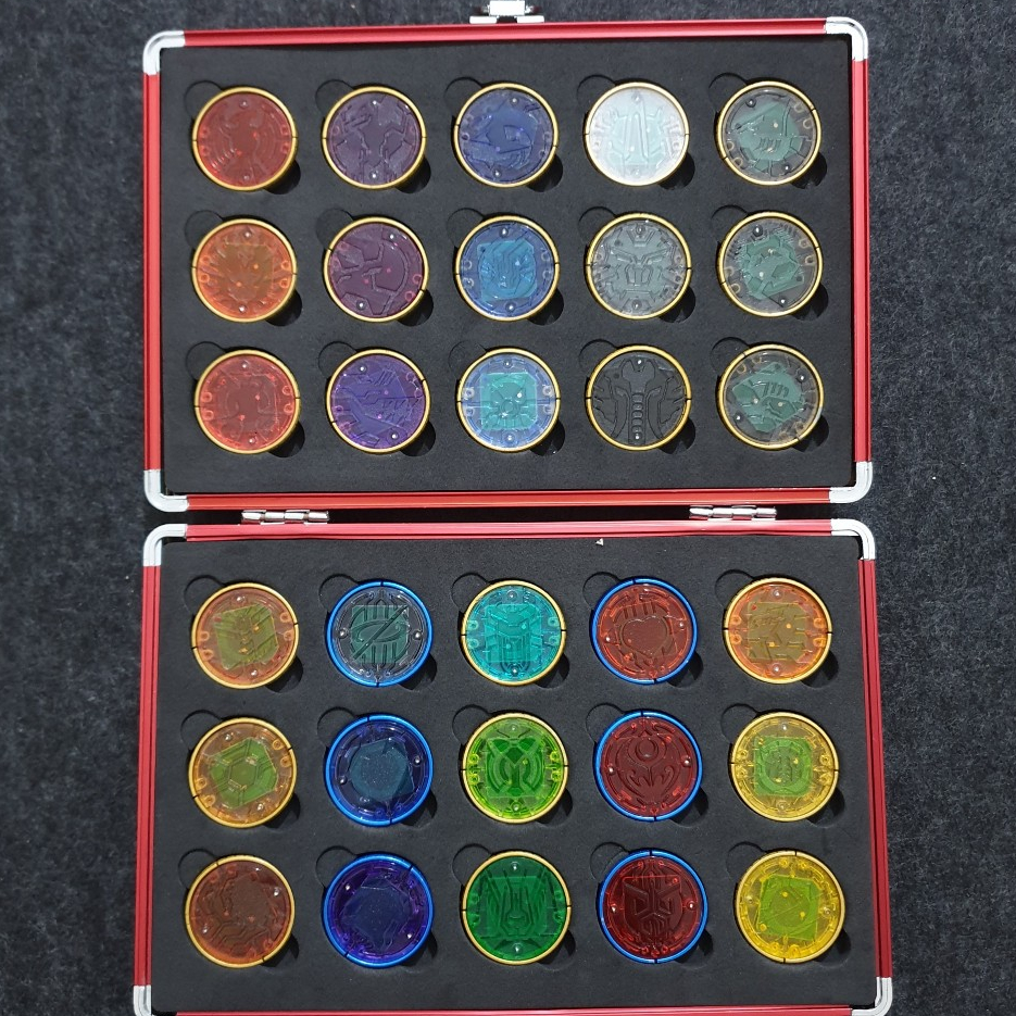 Kamen Rider OOO 2010 | Đồ chơi Siêu Nhân Items Đồng Xu, Huy Hiệu, Medal Kamen Rider OOO | Bandai