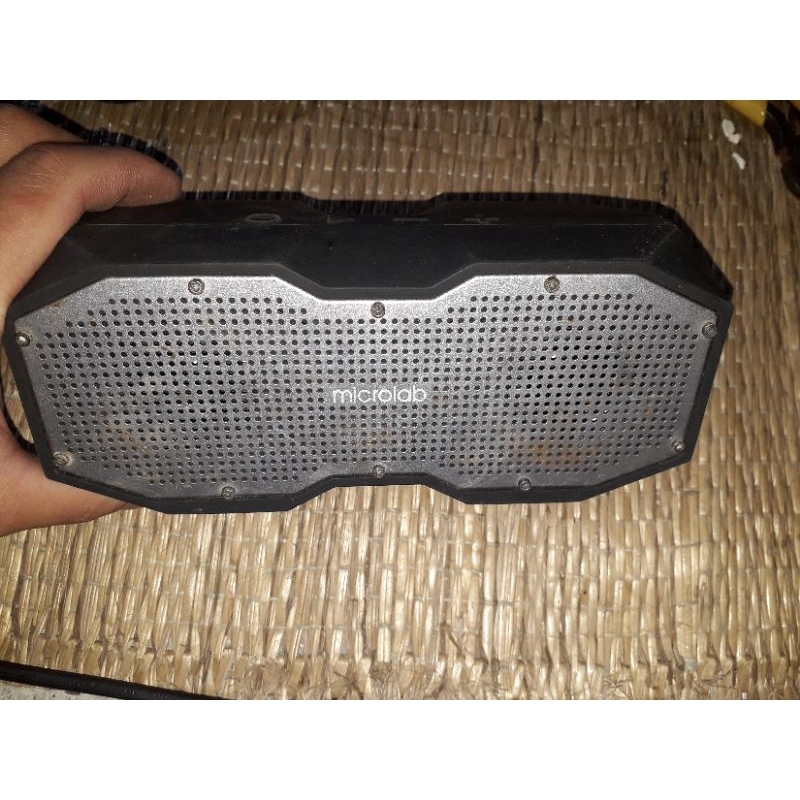 Loa bluetooth Microlab D25 cũ còn dùng tốt