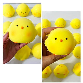 Đồ chơi squishy hình gà con đáng yêu