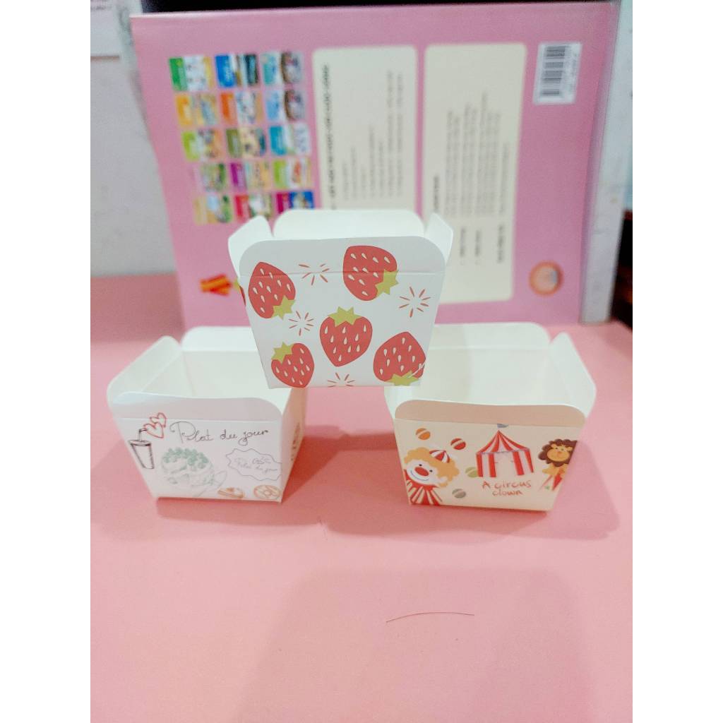 cốc cupcake giấy hình vuông (set 50 cái)