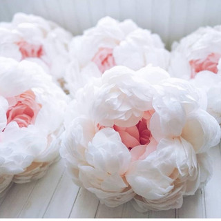 Hoa giấy khổng lồ thủ công, hoa mẫu đơn giấy nhún ý size 50cm