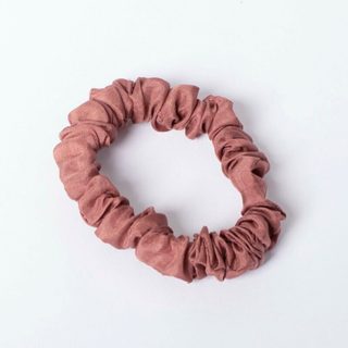Thun cột tóc nữ dễ thương (quà tặng không bán)