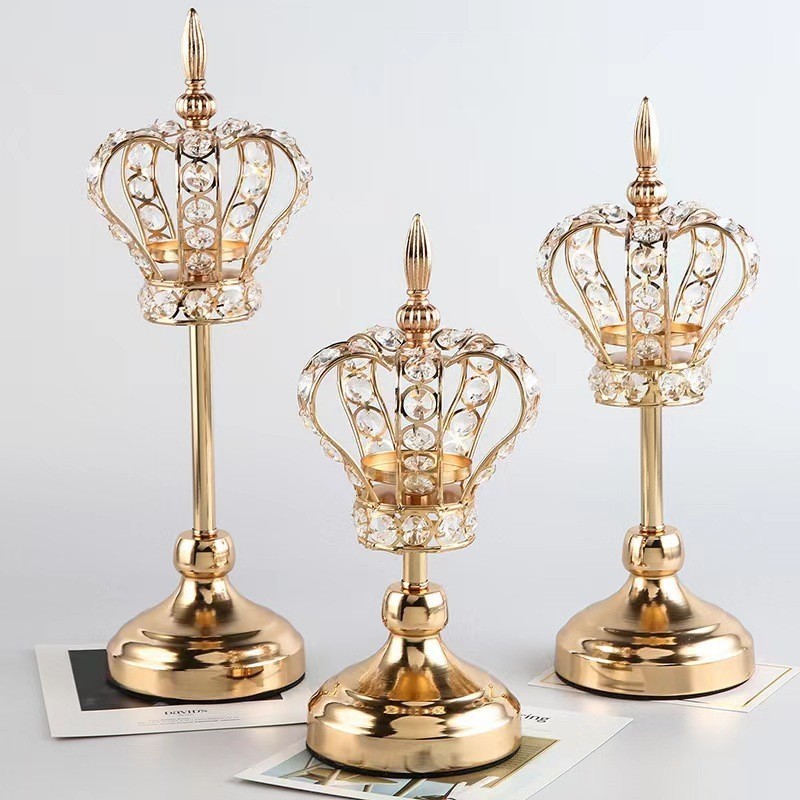 Phong cách châu Âu Crystal Candle Holder Kim loại sắt nghệ thuật Candle Cup Wedding Celebration Prop