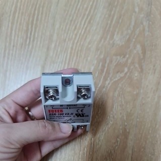 Rơ le bán dẫn SSR-100A VA-H