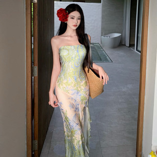 Đầm quây tôn dáng họa tiết sang trọng