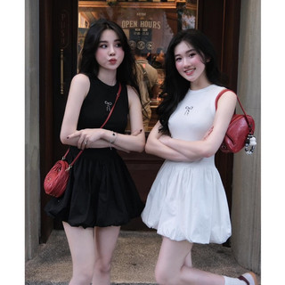 Đấm váy sát nách nữ thêu nơ chân váy bông có quân bảo hộ 2 màu  ĐEN TRẮNG, Váy nữ sát nách 2 màu mùa hè basic dáng ngắn